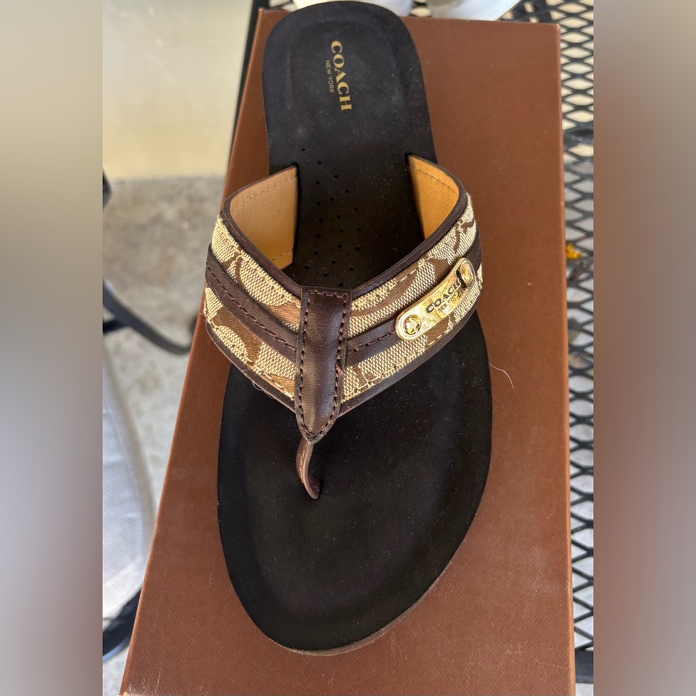 Coach Signature Canvas Thong Sandals in Brown/Black. Size 9.  Like new !